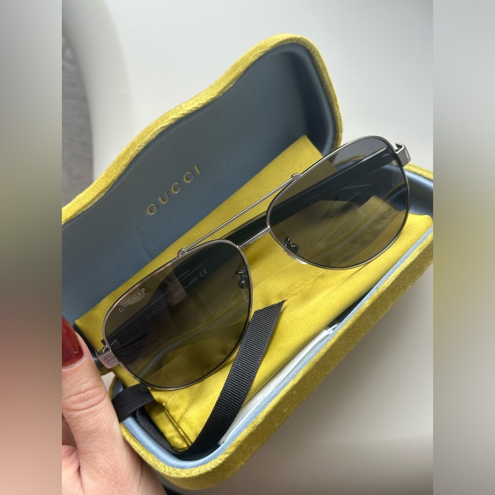 Gucci aviator sunglasses